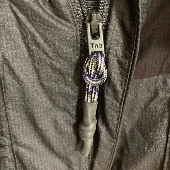 Aritzia Tna Eagle Rock Jacket Pockets Zippers Black Cargo Utility Size Small - Picture 4 of 14